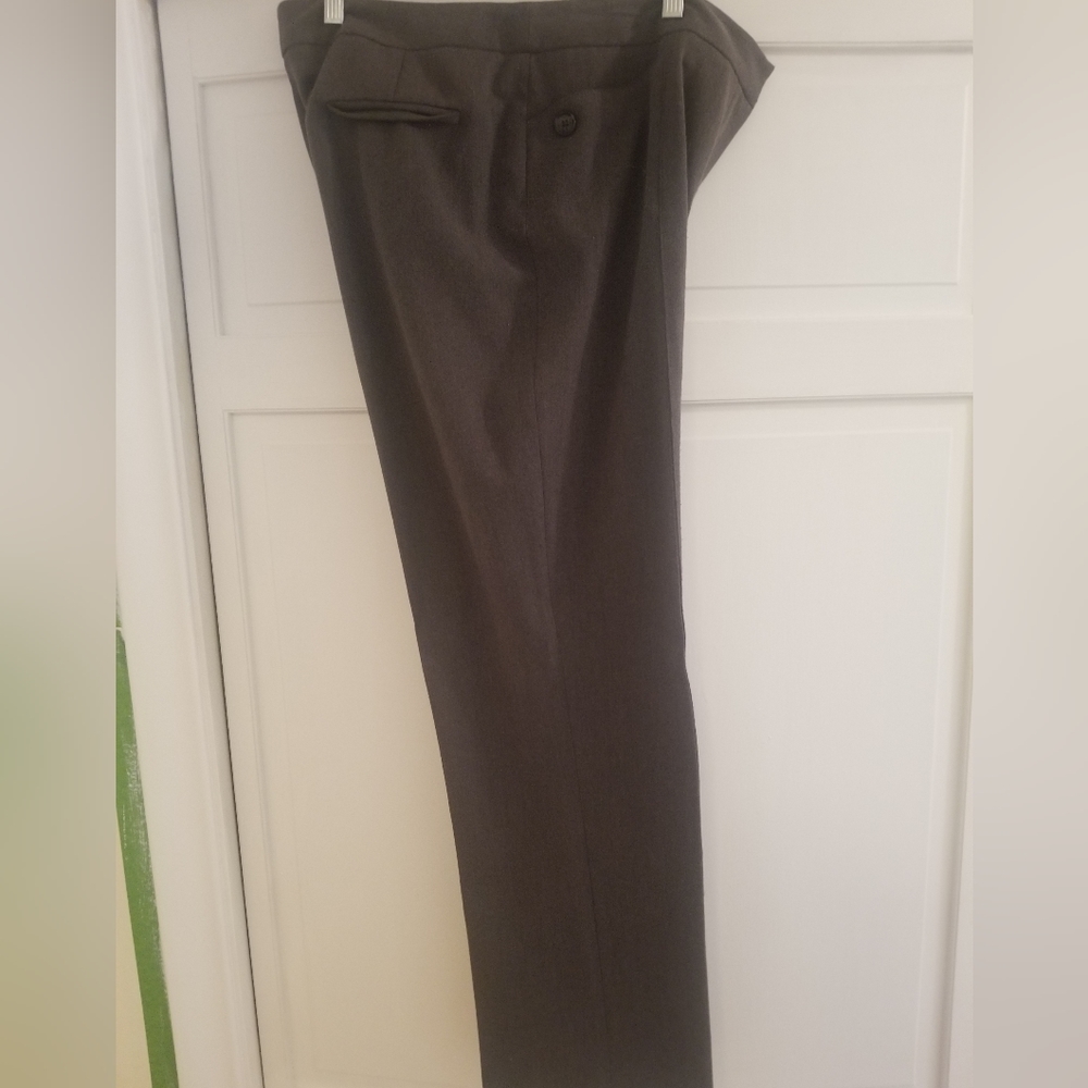 Rafaella Women's Gray Slacks Size 10